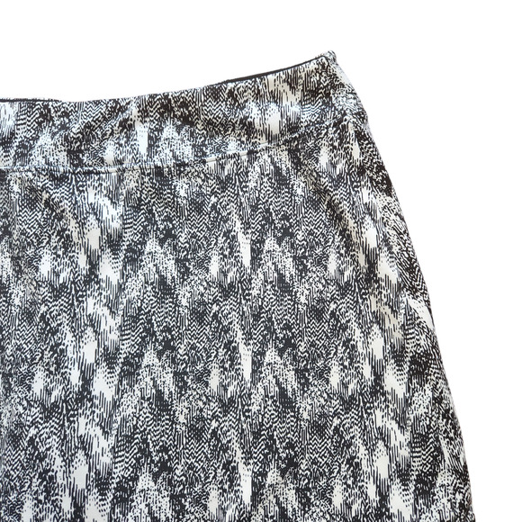 Tranquility Skort Womens XL Black & White Print Activewear - Picture 6 of 7